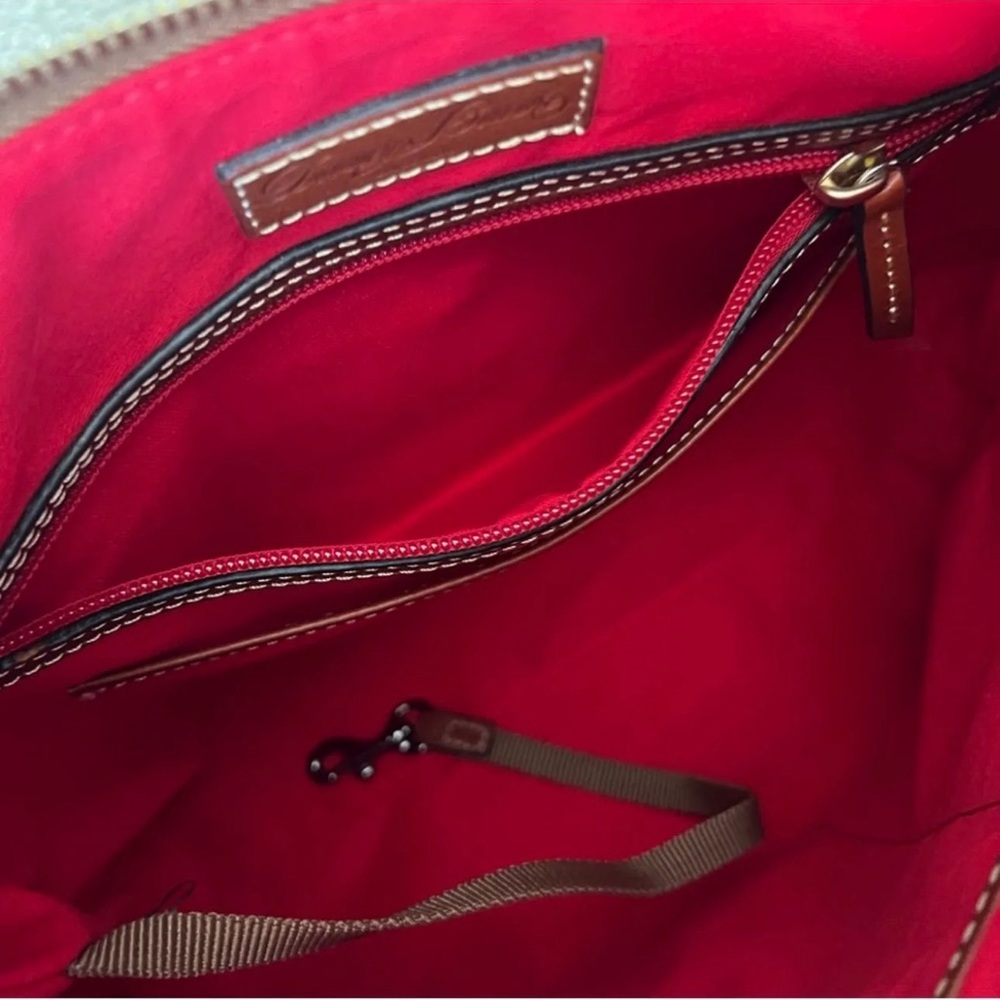 Dooney & Bourke Textured Brown Embossed Lizard Hobo Bag - Preloved - Picture 5 of 6